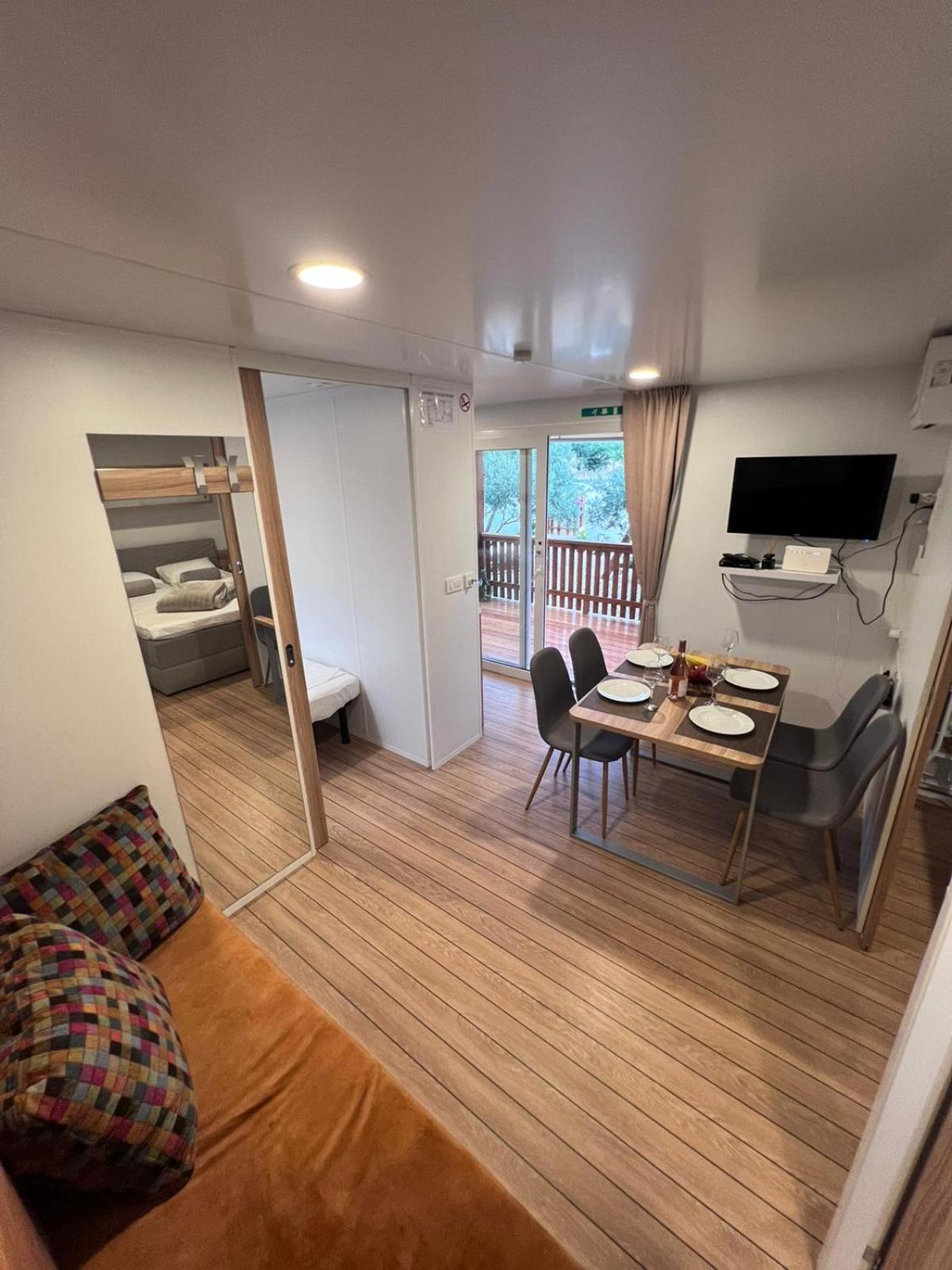 Villa Mobile House F&L Biograd Na Moru Exterior foto